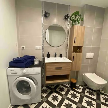 Apartment Idealement Place Et Paisible !